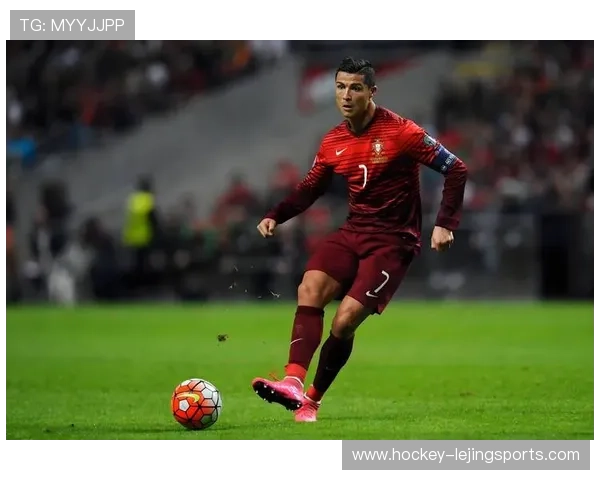 穿8号足球衣的球星们代表着不同球队的荣耀与梦想解析